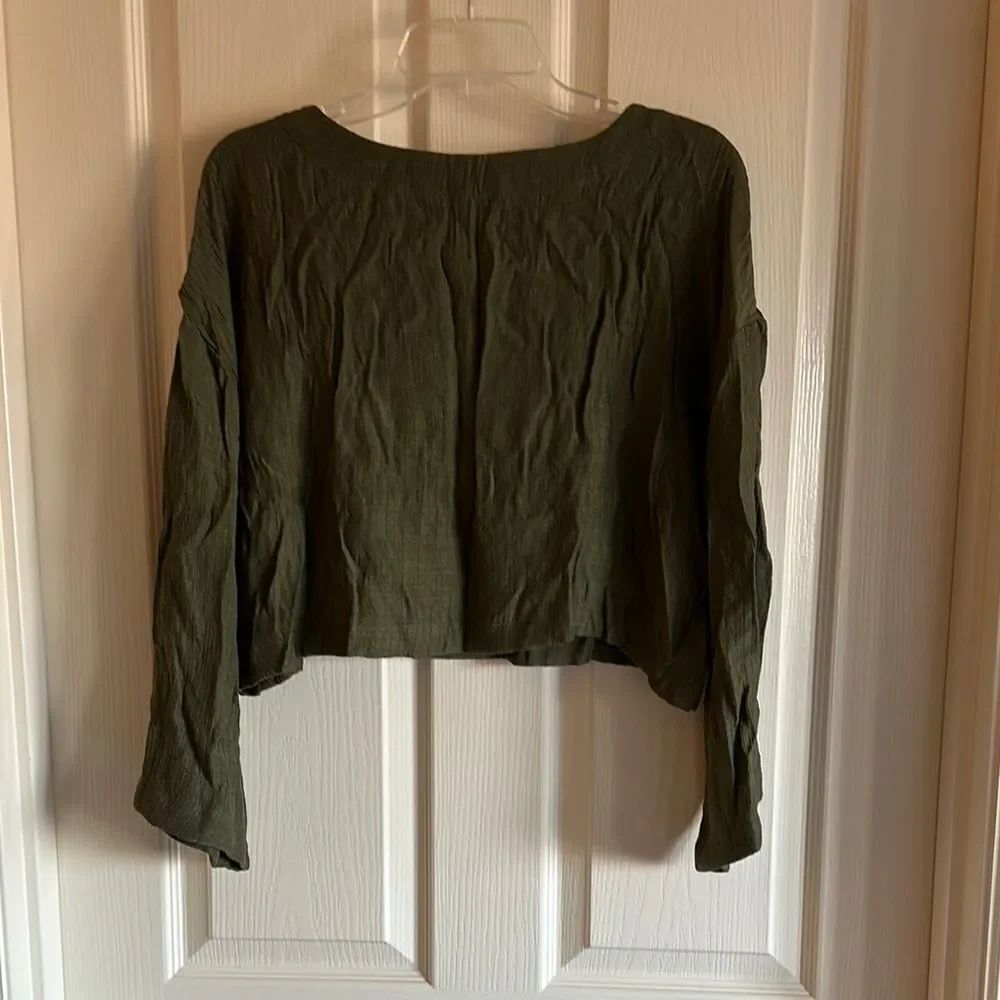 Elegant Green Women's Dress - Picture 4 of 11